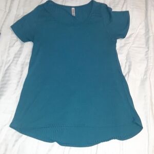 𝅺lularoe simply comfortable shirt size Medium